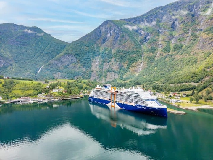 🏰 Experience Europe’s most iconic landmarks and hidden gems. Cruise from the romantic canals of Venice to the fjords of Norway, savoring Europe’s rich history, vibrant cultures, and world-class cuisine. There are so many itineraries to choose from! #BookCelebrityCruises
WorldTravelService
(800) 526-1412
vacations@worldtravelservice.com
https://virtuoso.com/Advisor/travadvo62679
