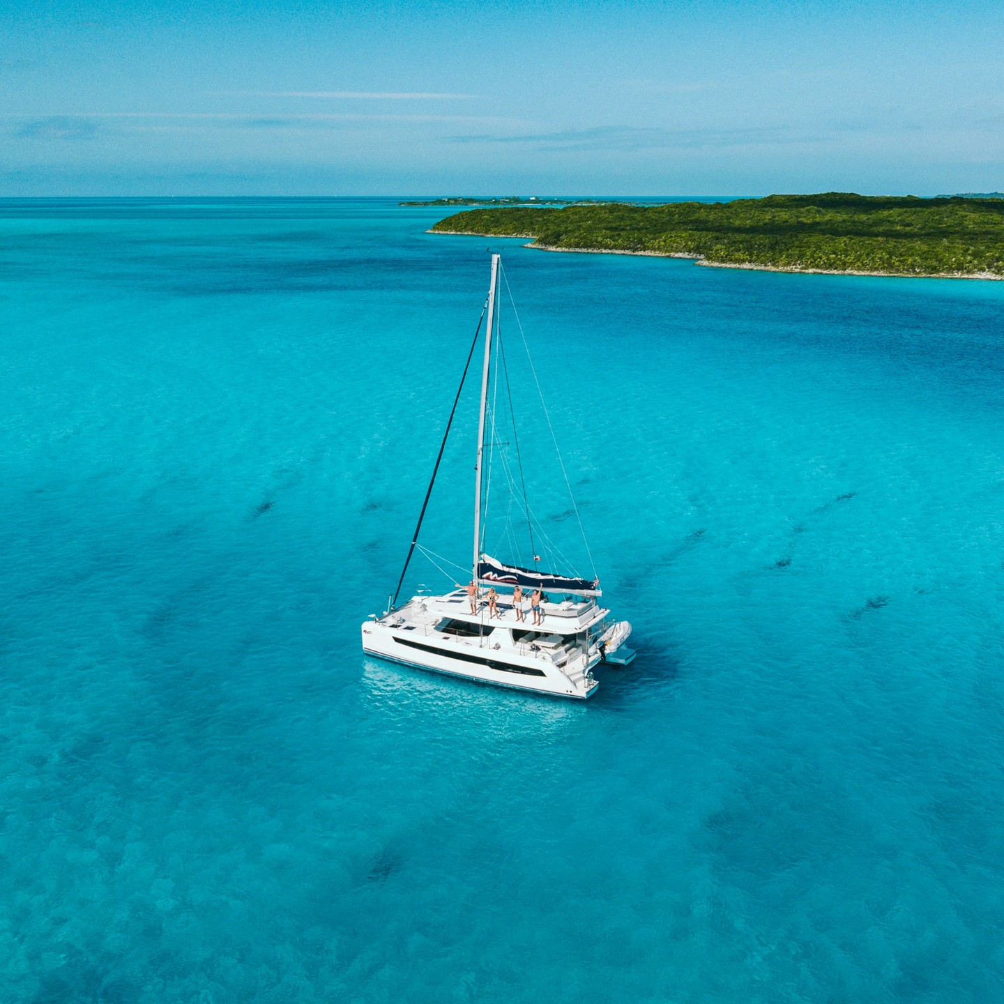 Sailing the British Virgin Islands by private catamaran is equal parts indulgent and effortless. With a dedicated crew at the helm, your days unfold at your own pace—snorkeling off Cooper Island, sipping cocktails on Jost Van Dyke, or simply soaking in the view from your floating home. ⛵️🌴☀️
Let’s connect to plan how you can explore the British Virgin Islands:
(800) 526-1412
vacations@worldtravelservice.com
📷: The Moorings
#VirtuosoTravel #SoVirtuoso