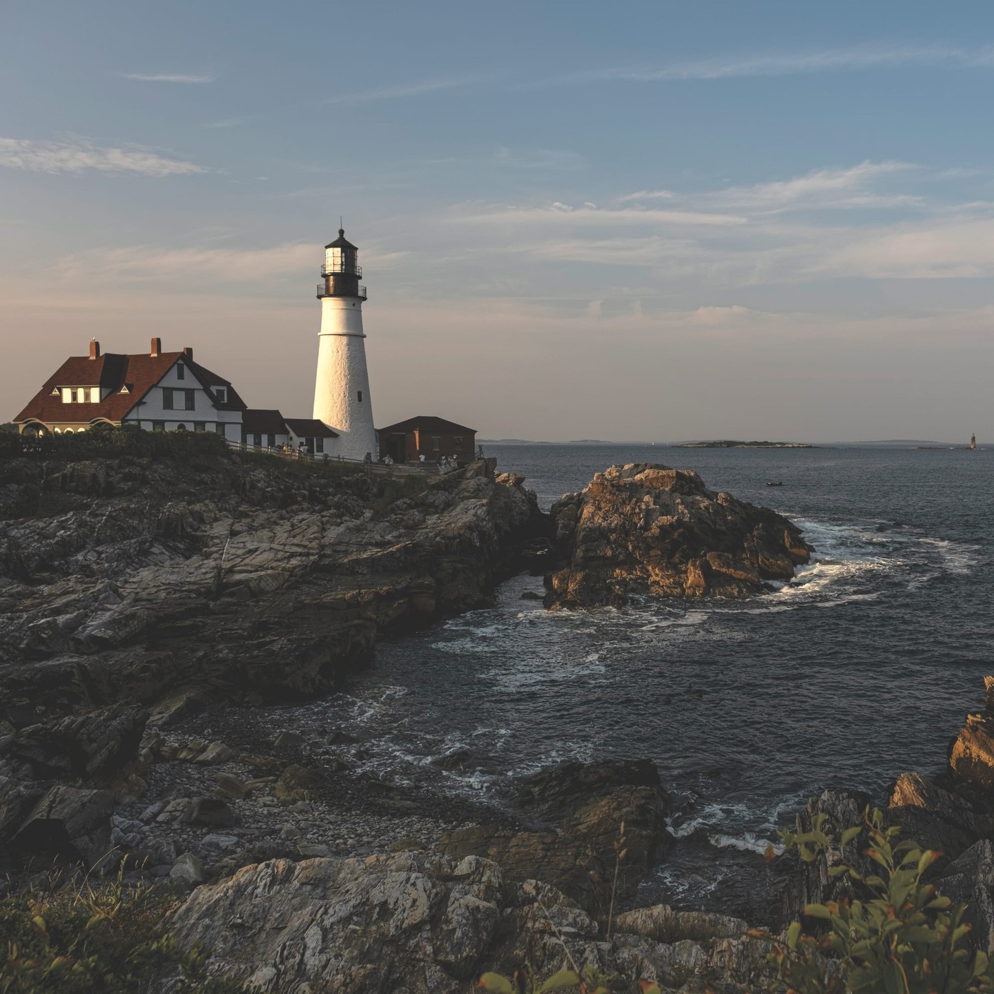 Soft dunes, salt air, and seaside galleries.
Coastal Maine offers a slower rhythm for families looking to reconnect. Whether you're joining a plein air class in Ogunquit or enjoying lobster dinners by the coast, this stretch of shoreline has a storybook pace all its own. 🐚🎨
Reach out to plan your family's next vacation:
📷: Andrew Faulk
#VirtuosoTravel #SoVirtuoso