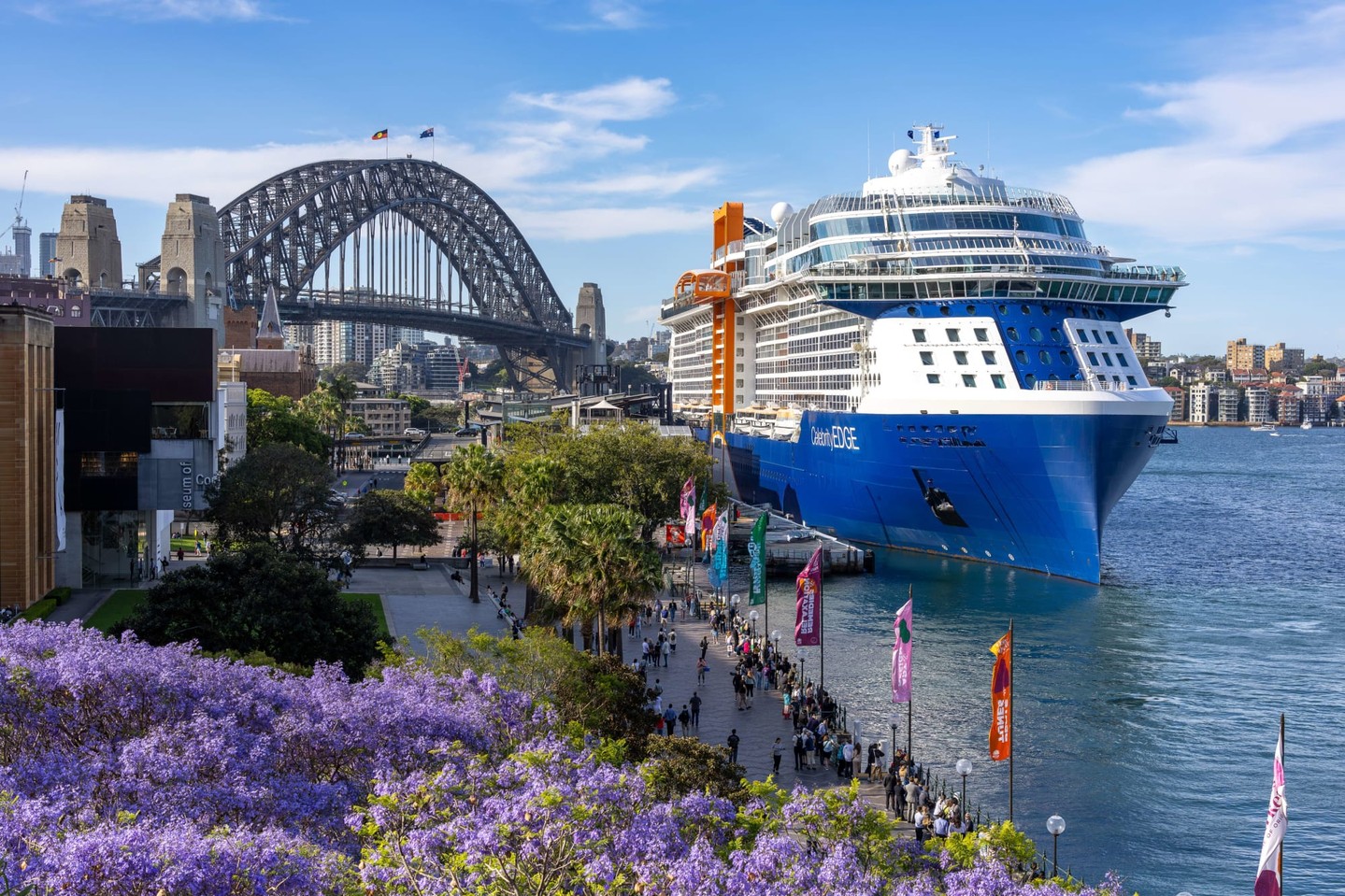 Sydney's stunning skyline and sparkling harbor make every moment unforgettable. 🌇🌊 From modern buildings to beautiful water views, it's the perfect destination for summer adventures and city sightseeing. Whether you're exploring the bay or just soaking in the scenery, this iconic city has it all. 🇦🇺✨ #SydneyAustralia #CityByTheSea #TravelMemories
(800) 526-1412