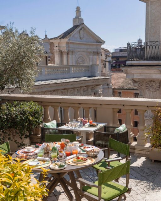 Spring in Rome has its own rhythm—lighter mornings, longer golden hours, and a terrace that becomes part of the stay.

At @singerpalacehotel, breakfast is unhurried and elegantly served, with the kind of quiet attention that makes even a short city break feel restorative. Up on the terrace, the season reveals itself in subtle ways: softer light, warmer air, and that unmistakable feeling that the day can begin slowly.

Step out, and the city is right there—walkable, timeless, always inviting. Step back in, and calm returns: a refined boutique retreat where Roma feels close, but never overwhelming.
A season made for terraces, coffee, and plans that don’t need rushing.

#singerpalacehotelroma #roma #boutiquehotel