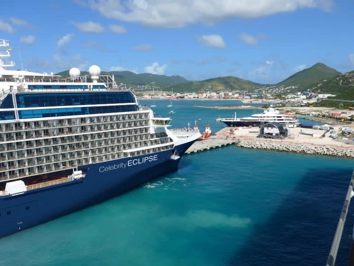 Anchored in paradise, Celebrity Eclipse graces the vibrant port of St. Maarten. 🚢💙 Surrounded by stunning mountains and crystal-clear waters, this ship’s striking blue hull reflects the beauty of the Caribbean. Whether you’re exploring the island or simply soaking in the breathtaking scenery from afar, every moment promises leisure and wonder. Your Caribbean escape begins here. 🌴🌊 #CelebrityEclipse #StMaarten #CaribbeanVibes
(800) 526-1412