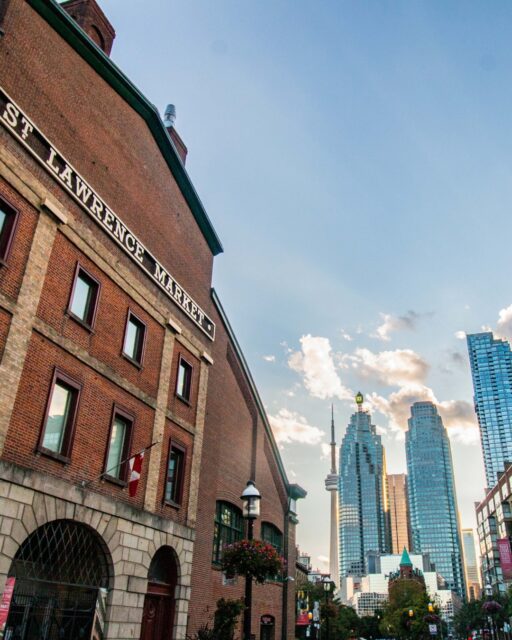 From Michelin-recognized dining to neighbourhood kitchens and St. Lawrence Market, Toronto brings global flavours together in every bite.
#SeeTorontoNow WorldTravelService(800) 526-1412