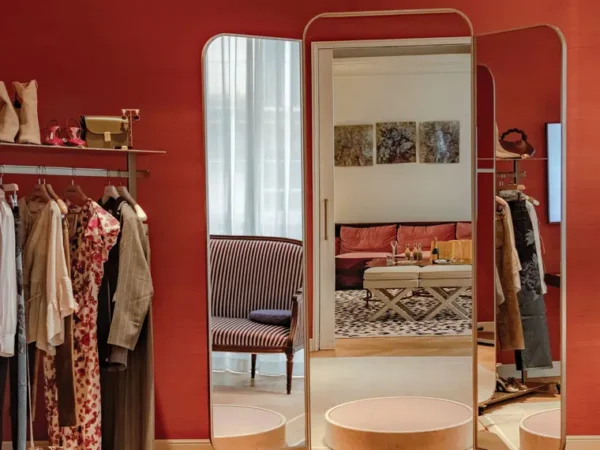 This Is the Secret to Shopping Paris Like an Insider